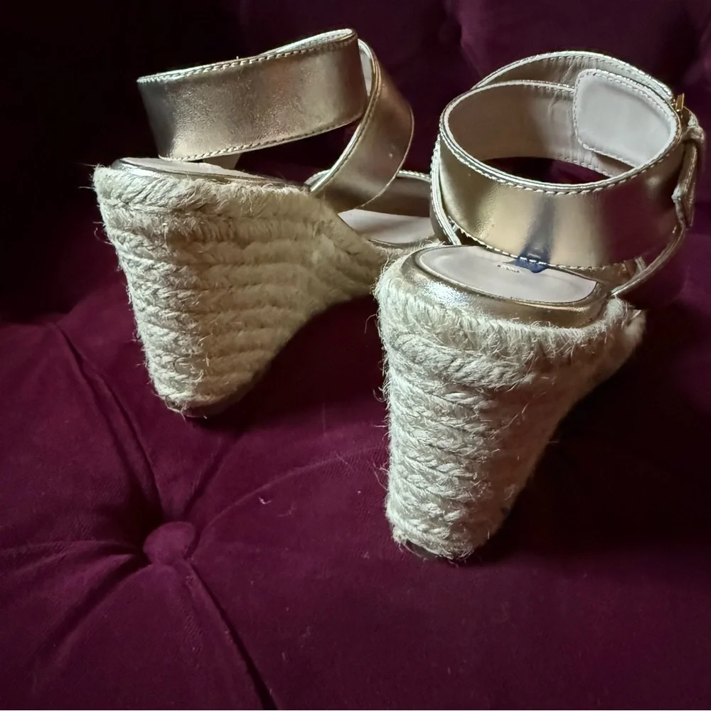 Stuart Weitzman - Lexia Espadrille Wedge Sandal - Metallic Gold Leather - Size 6 - Picture 5 of 9